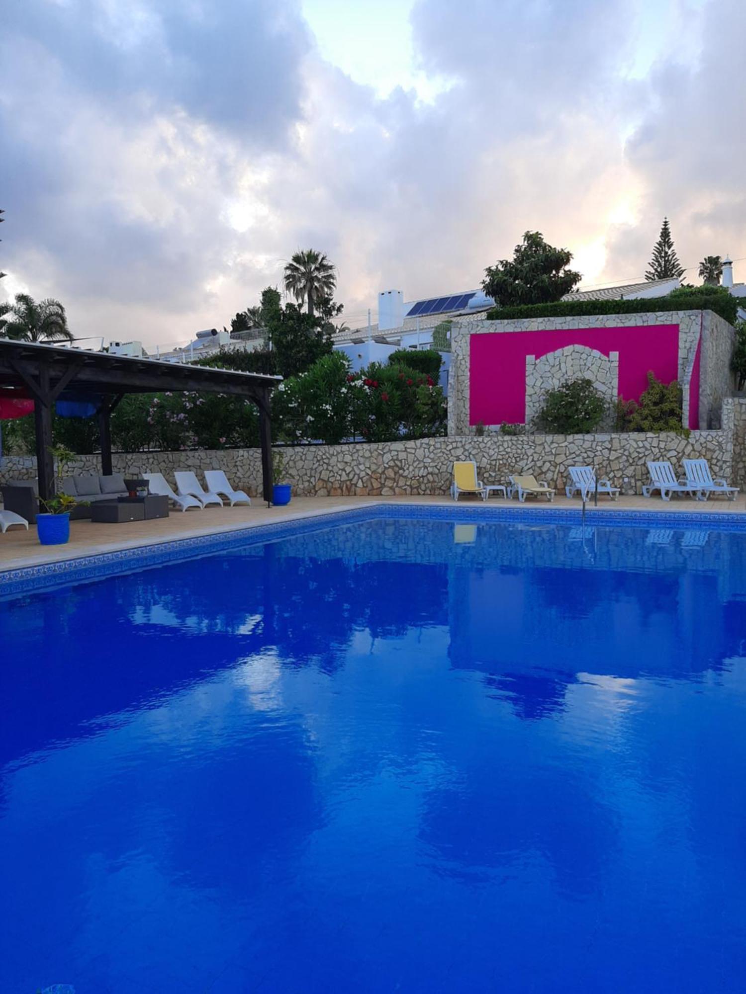 Lucie Lime Guesthouse Luz Exterior foto